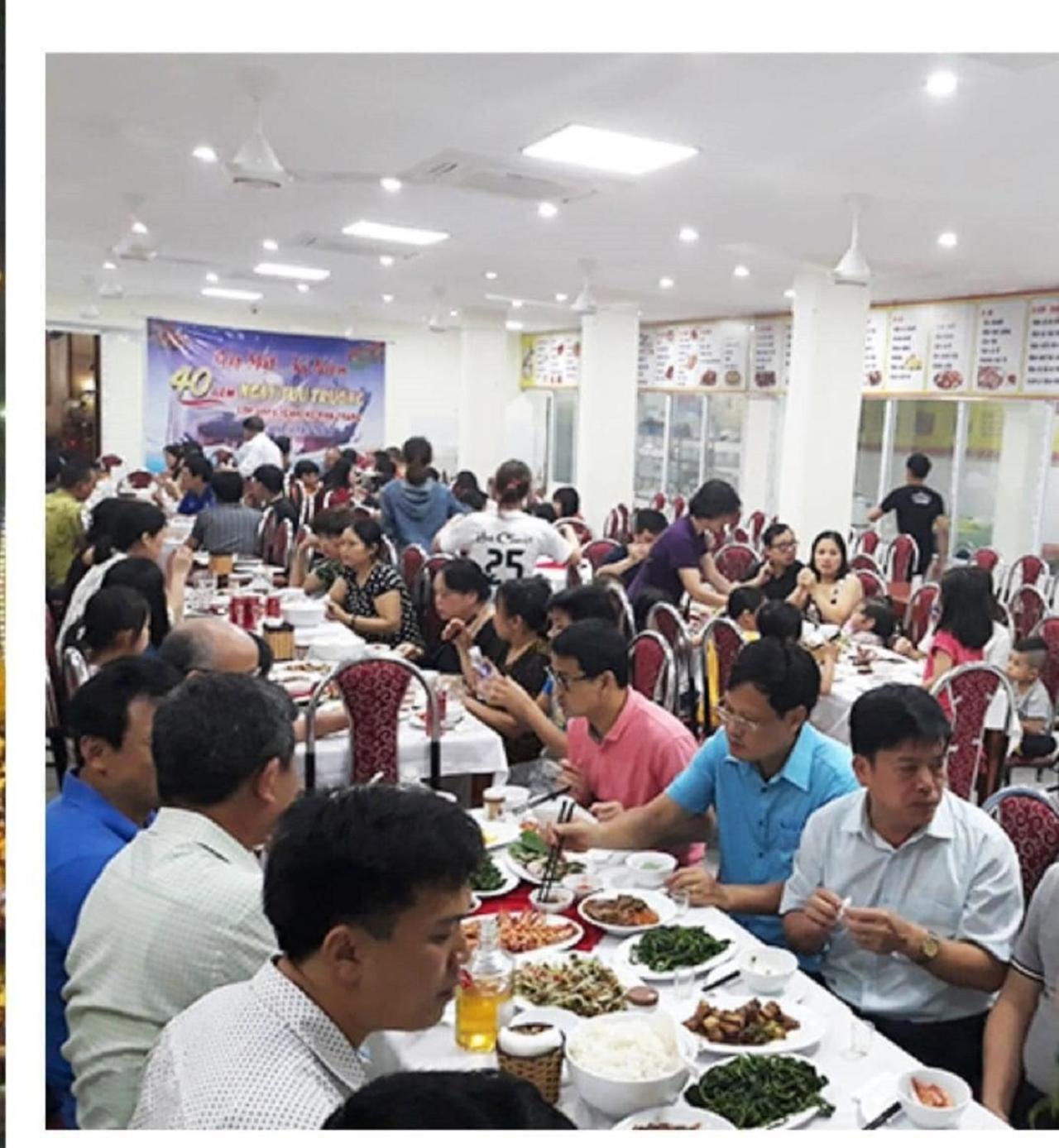 Hotel Khach San Vien Dong à Cửa Lò Extérieur photo